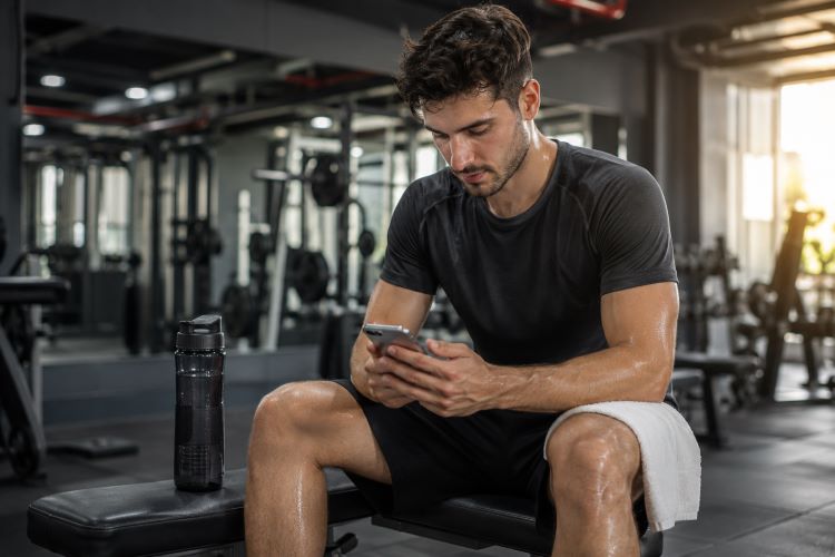 How Long Should Beginners Rest Between Workouts?